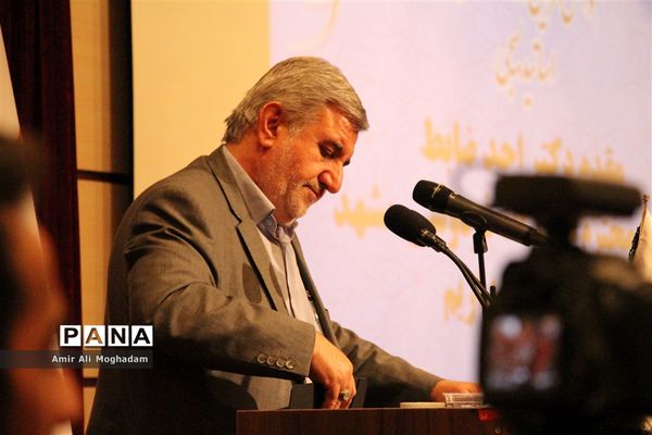 افتتاحیه اولین دوره دانش‌افزایی و توانمندسازی اساتید بسیجی