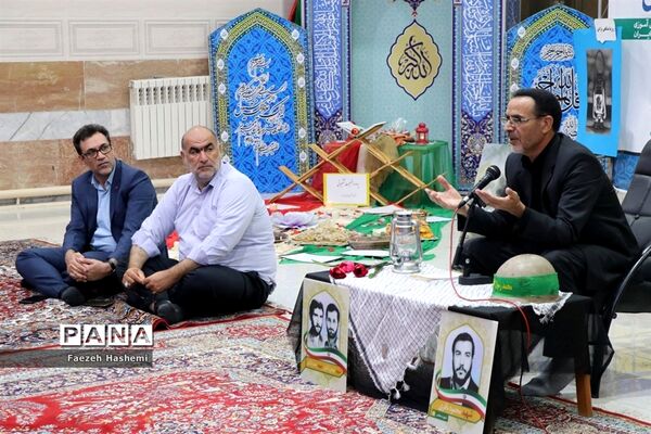 نشست جهاد تبیین اعضای دختر سازمان دانش‌آموزی در اردوی قطب 5 آذربایجان غربی