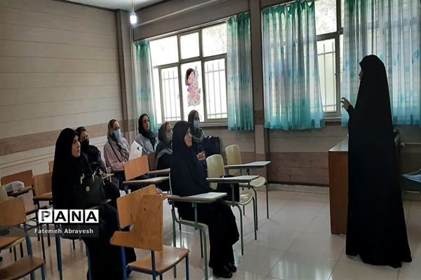 برگزاری همایش ریحانه‌های حسینی در کانون امید منطقه ۱۴