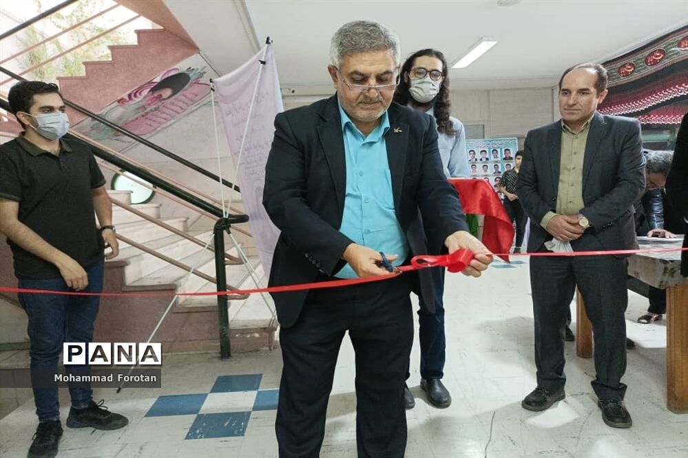 آئین افتتاحیه موزه و نمایشگاه دبیرستان توحید