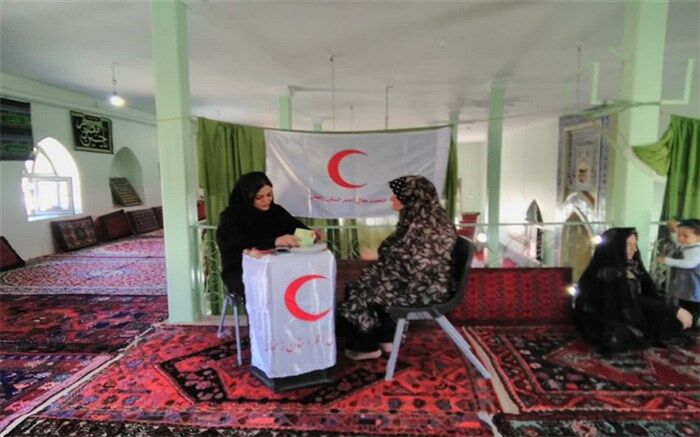 خدمت‌ گروه جهادی هلال‌احمر زنجان در روستای والایش شهرستان سلطانیه