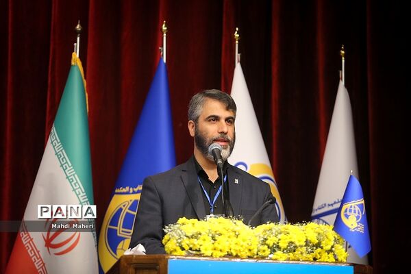 اختتامیه چهاردهمین کنگره اتحادیه انجمن‌های اسلامی دانش‌آموزان دختر