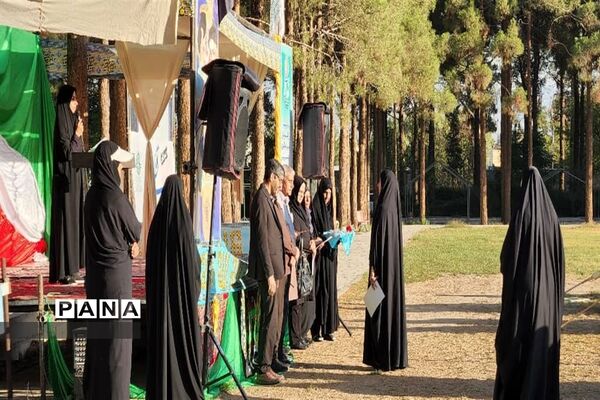 حضور دانش‌آموزان یزد در اردوی قطب اصفهان