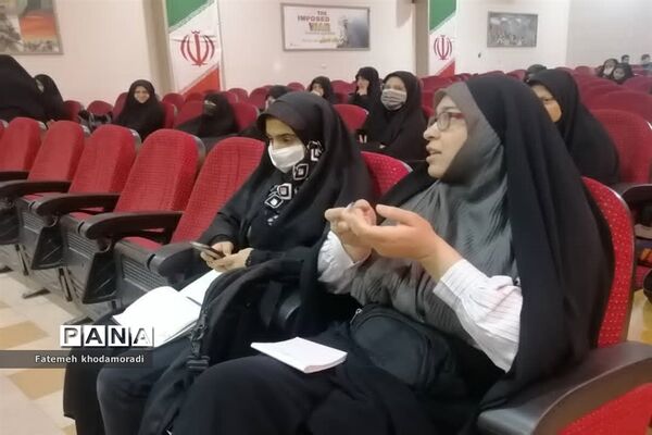 برگزاری دوره آموزشی ویژه مسئولان اجتماعی حوزه‌ها و پایگاه‌های محلات توسط معاونت اجتماعی سپاه ثارالله‌