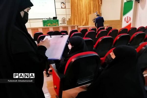 برگزاری دوره آموزشی ویژه مسئولان اجتماعی حوزه‌ها و پایگاه‌های محلات توسط معاونت اجتماعی سپاه ثارالله‌