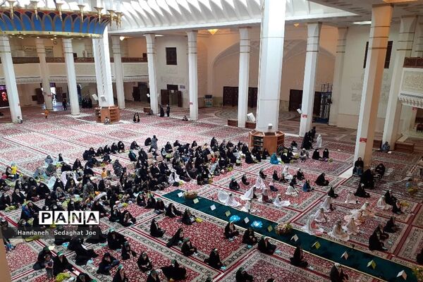 برپایی همایش دختران حسینی در حرم مطهر احمد بن موسی شاهچراغ (ع) شیراز ۲