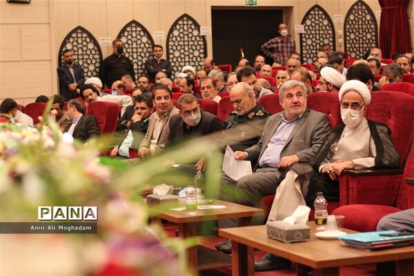 حضور سردار سلامی، در جلسه دانش‌افزایی و توانمندسازی اساتید بسیجی