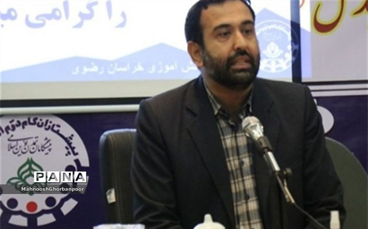 قدردانی مدیر سازمان دانش‌آموزی خراسان رضوی به اعضای سازمان دانش‌آموزی