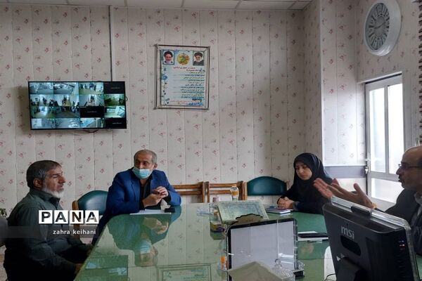 برگزاری میز خدمت سرپرست اداره کل آموزش و پرورش استان مازندران در شهرستان چالوس