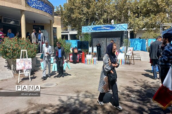 معرفی توانمندی‌های دانش‌آموزان درقالب چهارغرفه نمایشگاهی دردانشگاه فرهنگیان مشهد