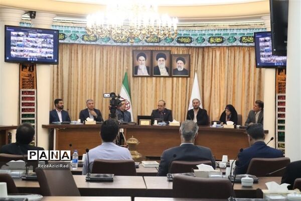 اولین گفت‌وگوی مجازی شورای آموزش و پرورش آذربایجان شرقی با مدیران مدارس سراسر استان