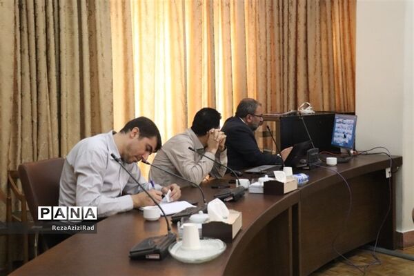 اولین گفت‌وگوی مجازی شورای آموزش و پرورش آذربایجان شرقی با مدیران مدارس سراسر استان