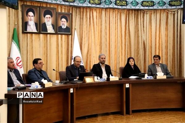اولین گفت‌وگوی مجازی شورای آموزش و پرورش آذربایجان شرقی با مدیران مدارس سراسر استان