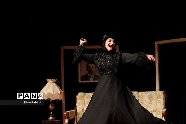 نمایش خرس در تبریز