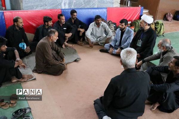 پذیرایی از زائران پاکستانی اربعین در مجتمع ورزشی شهید بهشتی زاهدان