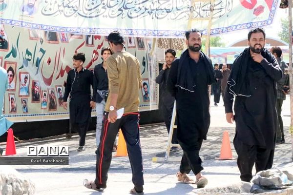 پذیرایی از زائران پاکستانی اربعین در مجتمع ورزشی شهید بهشتی زاهدان