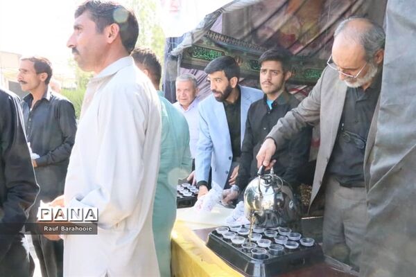 پذیرایی از زائران پاکستانی اربعین در مجتمع ورزشی شهید بهشتی زاهدان
