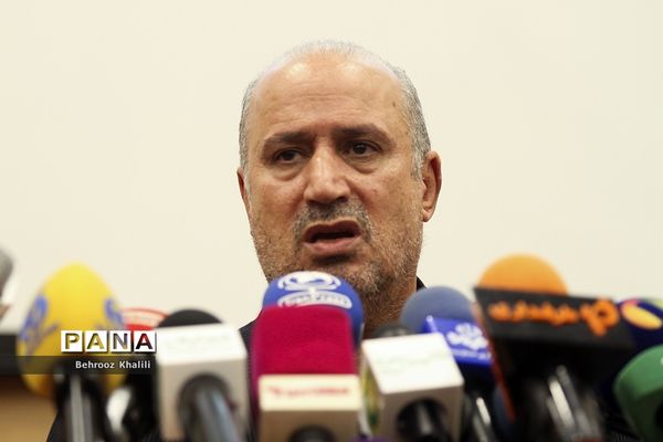 نشست خبری رئیس فدراسیون فوتبال