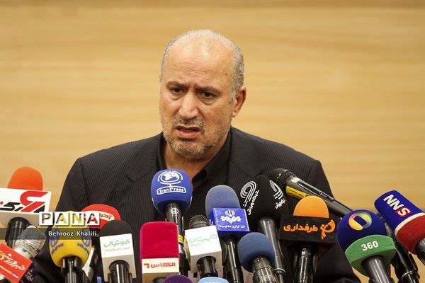 نشست خبری رئیس فدراسیون فوتبال