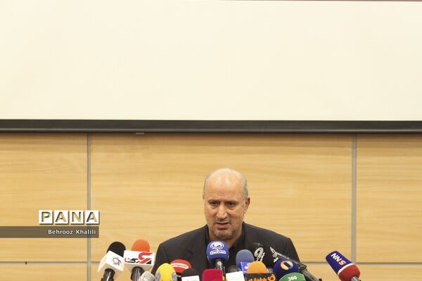 نشست خبری رئیس فدراسیون فوتبال