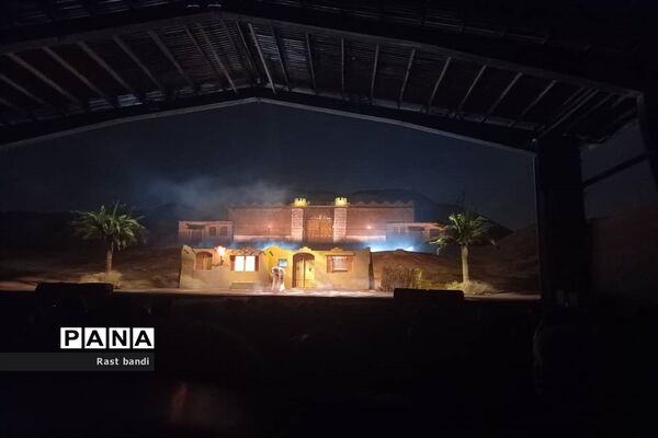 بازدید نمازگزاران نوجوان مسجد جامع جعفریه منطقه ۱۳ از نمایش تنهاتر از مسیح