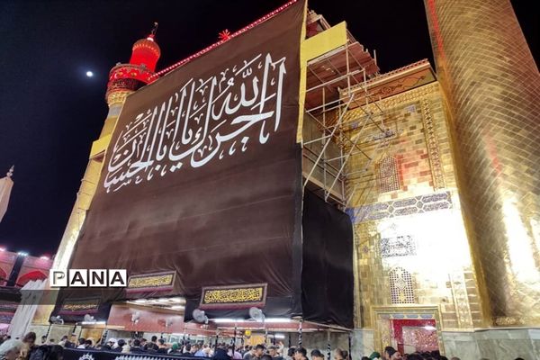 حال و هوای  حرم امیرالمومنین علی(ع) در شب‌های حضور زائزین