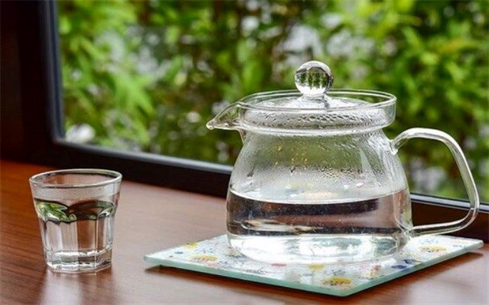 فواید نوشیدن آب قبل از صبحانه