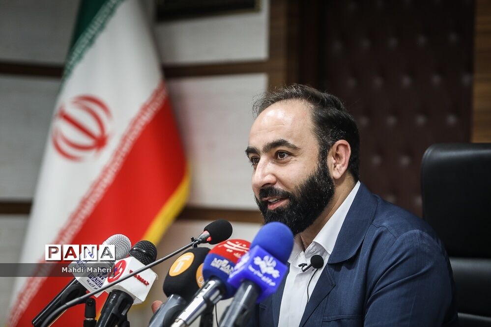 اتحاد دانش‌آموزان کشورهای اسلامی و ترویج فرهنگ «خدمت» به سبک حاج‌قاسم