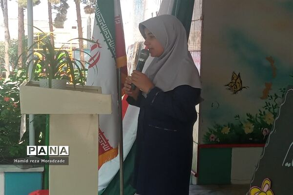 آغاز توزیع کُتُب درسی به دانش‌آموزان و مدارس کاشمر