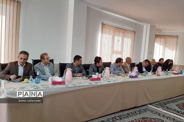 جلسه شورای آموزش و‌ پرورش رودهن