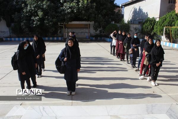مانور بازگشایی مدارس در دبیرستان توحید