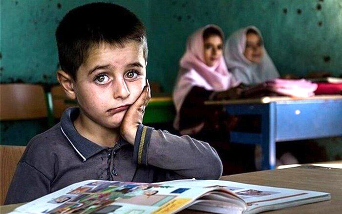 پویش «همه حاضر» برای کمک به دانش‌‌آموزان کم‌برخوردار