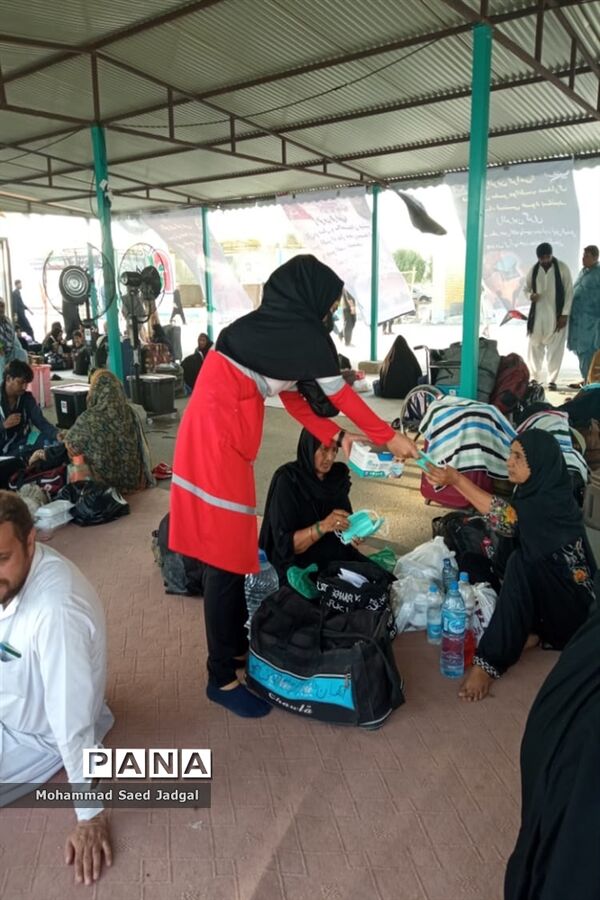 پذیرایی از زائران پاکستانی اربعین در مرز بین‌المللی ریمدان