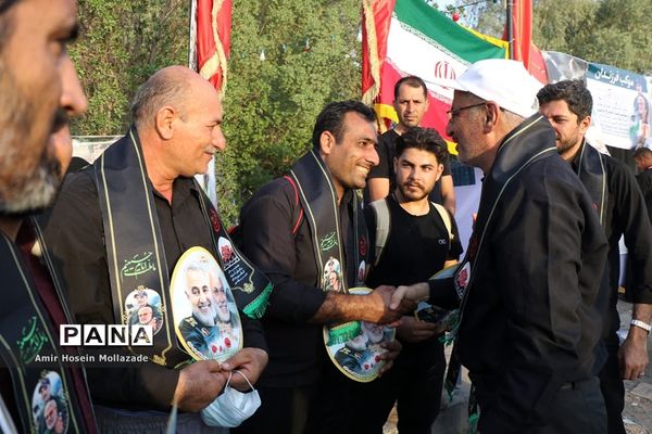 موکب فرزندان حاج‌قاسم در مسیر نجف به کربلا