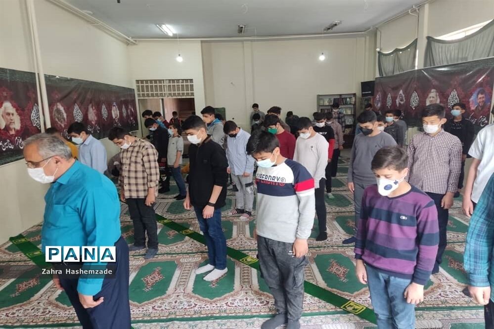 ابلاغ بخشنامه 12 ماده‌ای «ترویج و توسعه فرهنگ اقامه نماز» به مدارس