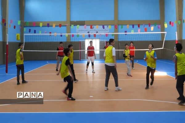 افتتاح سالن ورزشی دبیرستان استعدادهای درخشان شهید باهنر سه با حضور معاون اجرایی رئیس‌جمهوری در البرز