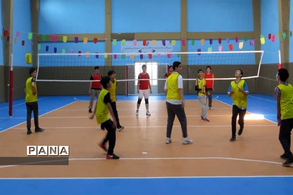 افتتاح سالن ورزشی دبیرستان استعدادهای درخشان شهید باهنر سه با حضور معاون اجرایی رئیس‌جمهوری در البرز