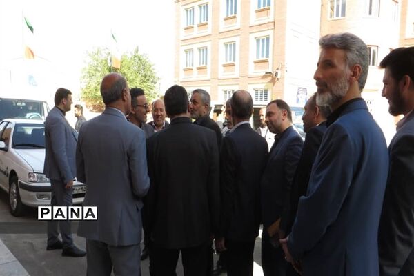 افتتاح سالن ورزشی دبیرستان استعدادهای درخشان شهید باهنر سه با حضور معاون اجرایی رئیس‌جمهوری در البرز