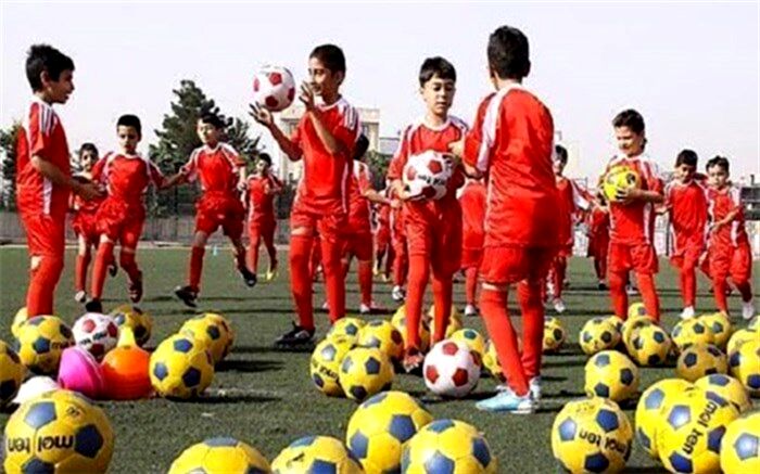 داود حقی: دلالی به فوتبال پایه هم رسیده است