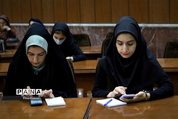 نشست خبری مدیرکل فرهنگ و ارشاد اسلامی آذربایجان شرقی