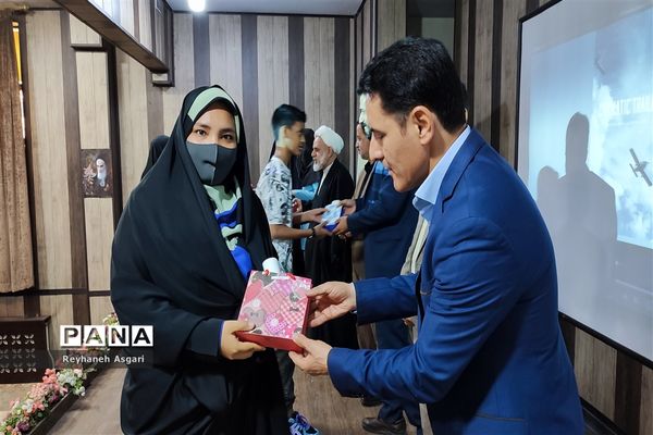 آیین اختتامیه جشنواره‌های نوجوان سالم و یاریگران زندگی در شهرستان قرچک