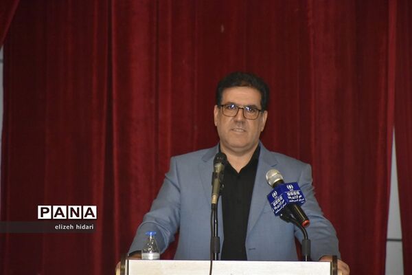 نشست هم‌اندیشی مدیران مدارس آموزش و پرورش ناحیه ۳ کرمانشاه