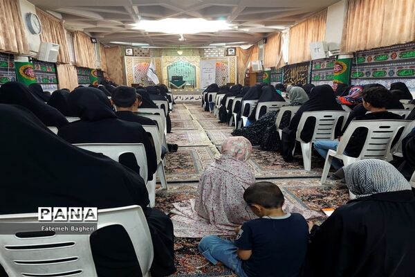 جلسه امضای قرارداد بورسیه تحصیلی ویژه 550 دانش آموز تحت پوشش موسسه دارالاکرام قم