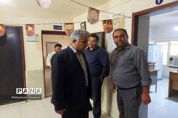 بازدید فرماندار شهرستان بوشهر از ادارات دولتی