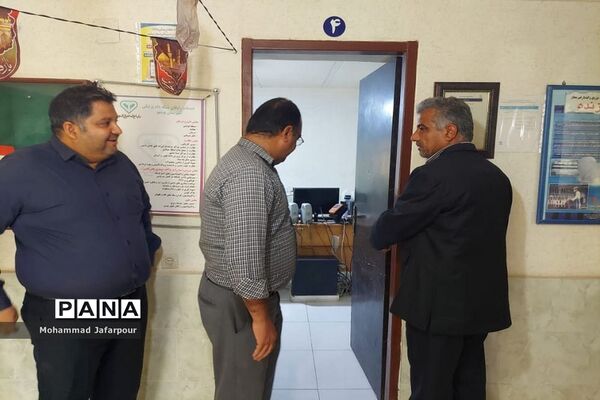 بازدید فرماندار شهرستان بوشهر از ادارات دولتی