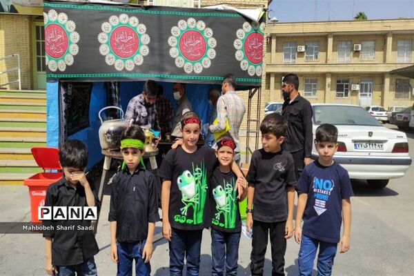 برگزاری همایش کبوتران حرم در اداره ناحیه ۴ شیراز