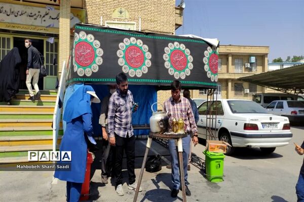 برگزاری همایش کبوتران حرم در اداره ناحیه ۴ شیراز