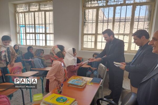 اختتامیه کلاس‌های تابستانی اوقات فراغت دارالقرآن شهید روشندل شهر کندر