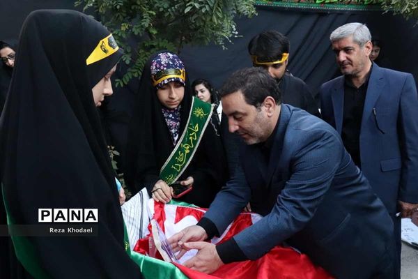 موکب دانش‌آموزی جاماندگان اربعین در تبریز