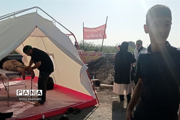 راهپیمایی جاماندگان اربعین حسینی از مسجد جامع شهرستان قرچک به سمت حرم حضرت عبدالعظیم حسنی